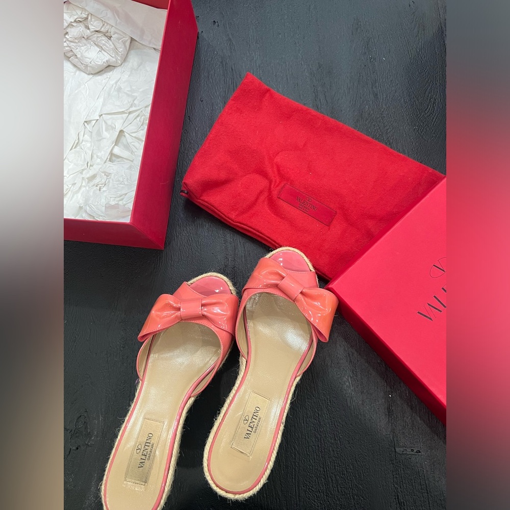 Super cute heeled pink Valentino sandals - Picture 11 of 11